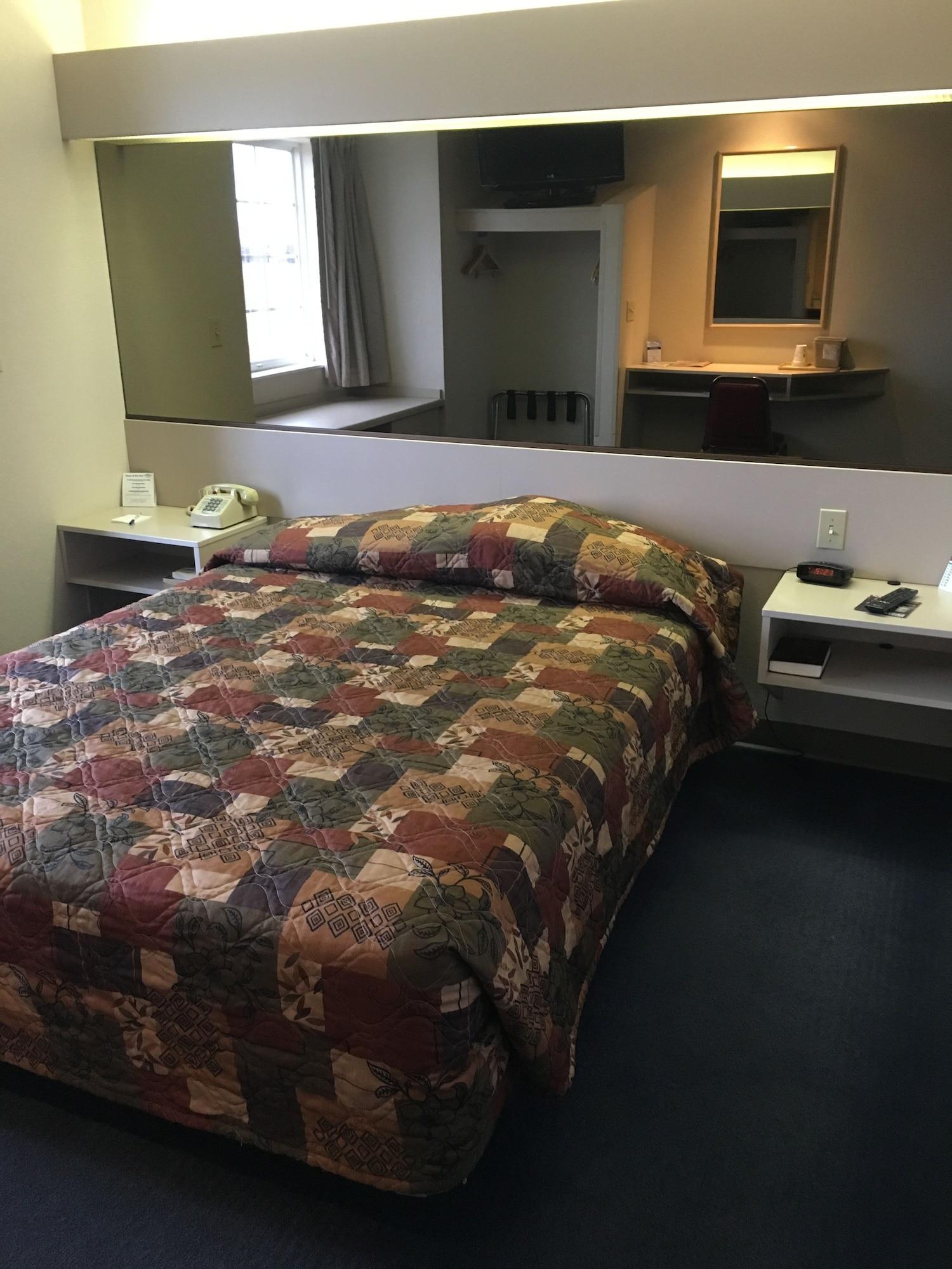 Microtel Inn By Wyndham Champaign Dış mekan fotoğraf