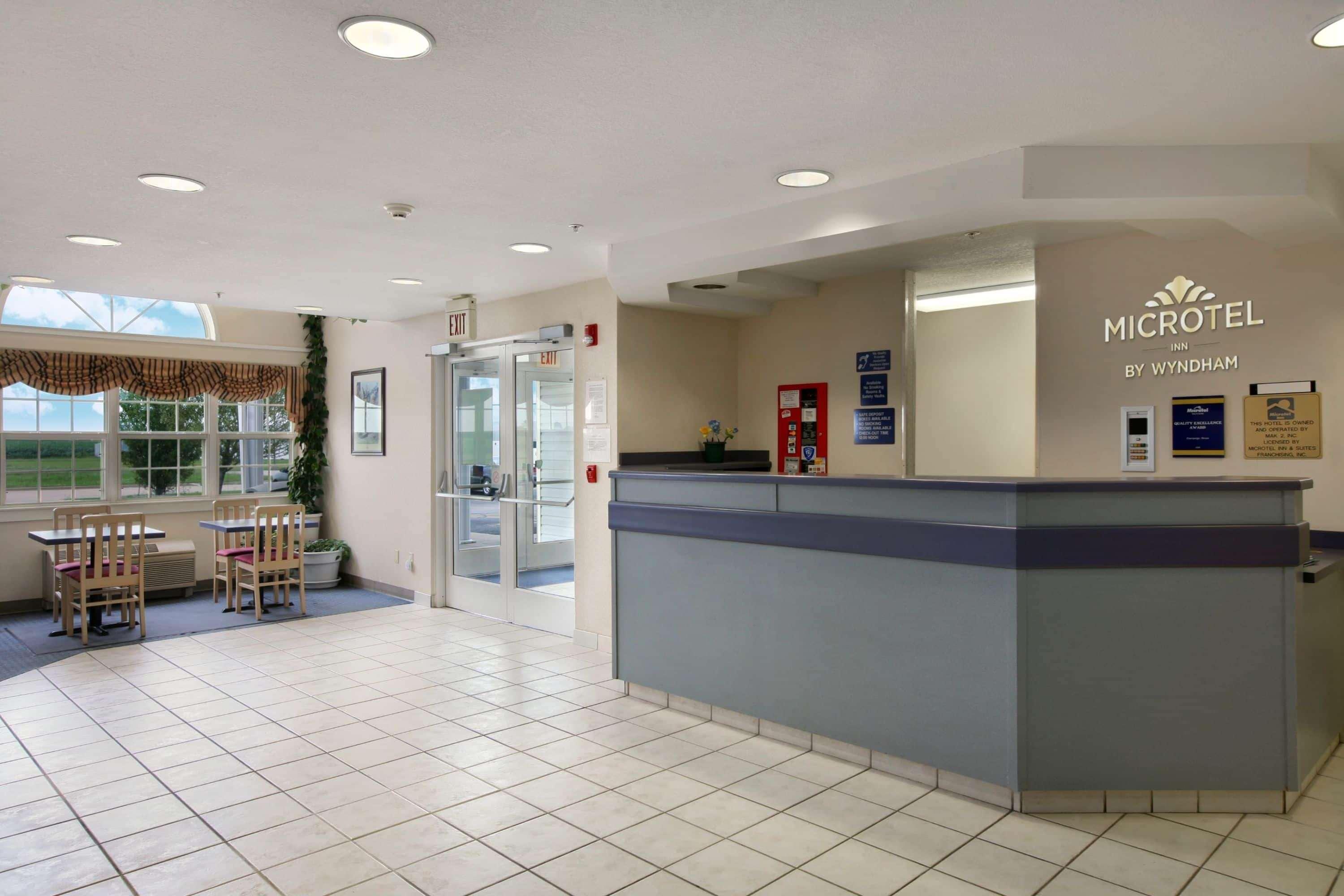 Microtel Inn By Wyndham Champaign Dış mekan fotoğraf