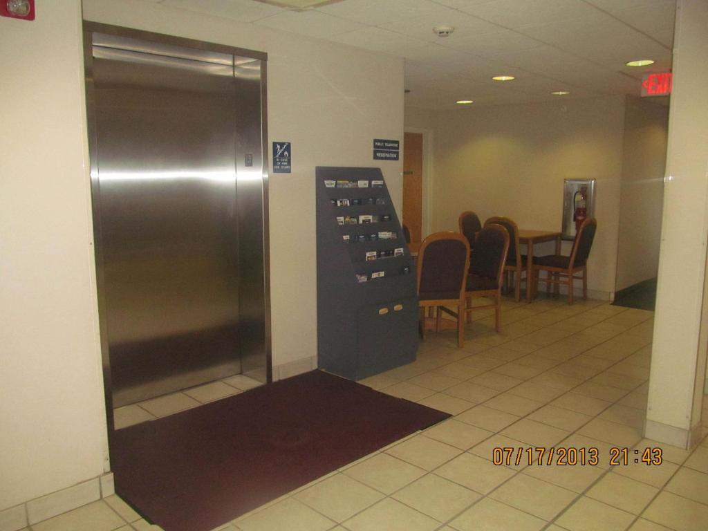 Microtel Inn By Wyndham Champaign Dış mekan fotoğraf